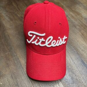 TITLEIST‎ Golf Hat Mens M/L Red A-Flex Mesh Structured Logo Performance Cap